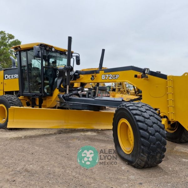 2011 JOHN DEERE 872G